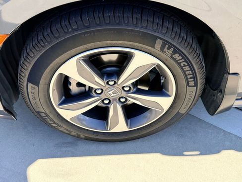 Used 2019 Honda Odyssey Touring image 17