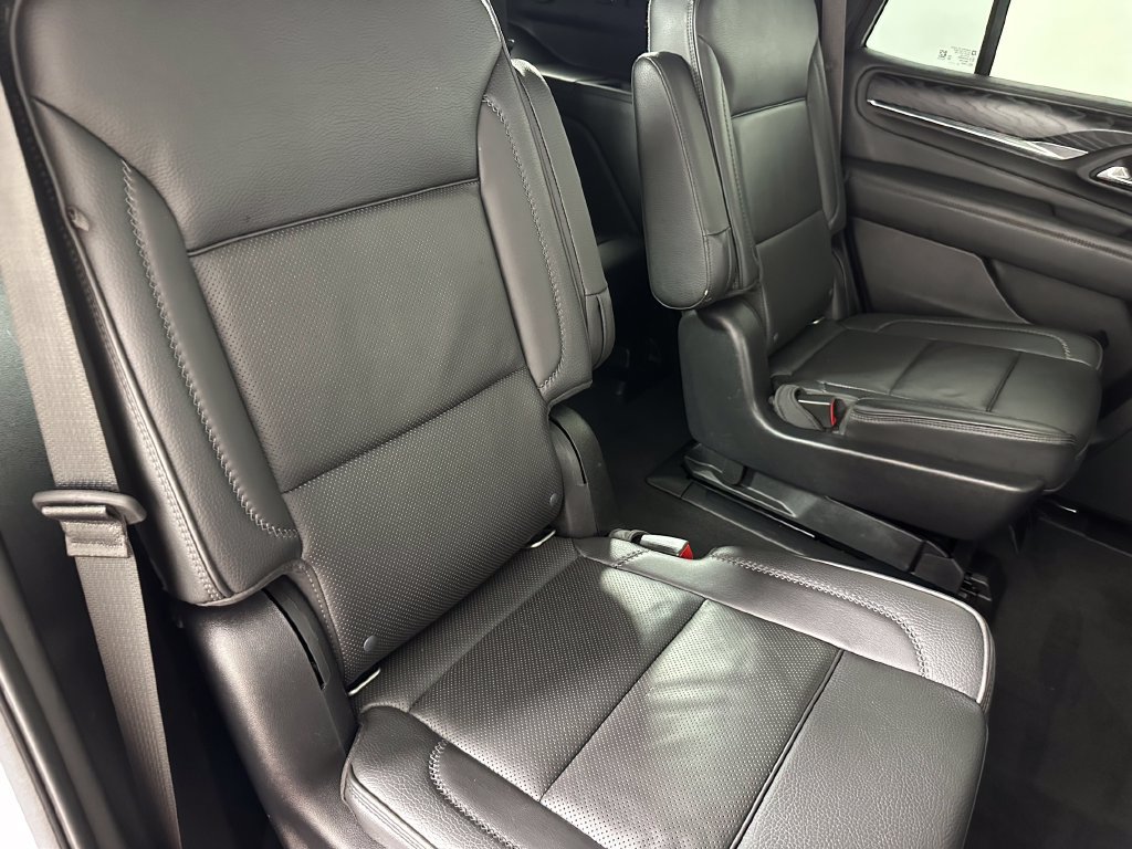 Used 2022 GMC Yukon Denali w/ Denali Ultimate Package AWD/4WD image 33