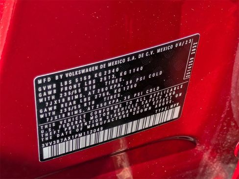 Certified 2023 Volkswagen Tiguan SE image 37