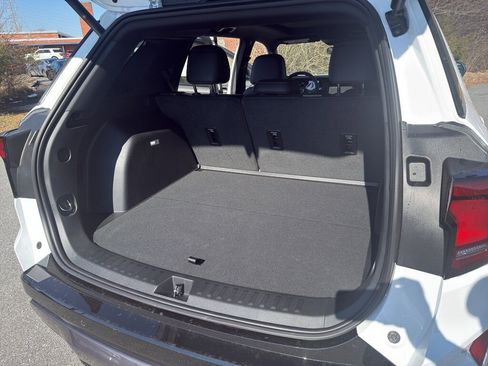 New 2026 GMC Terrain AT4 w/ Convenience Package III image 21