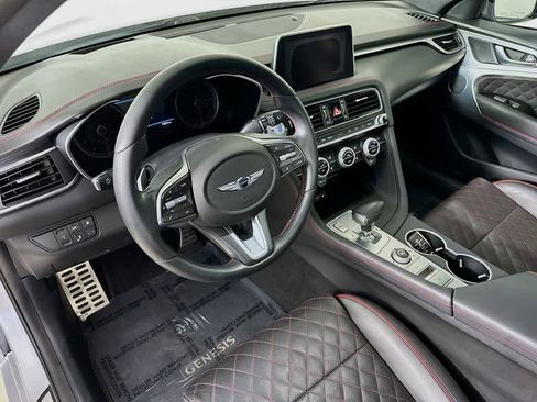 Used 2019 Genesis G70 2.0T Advanced w/ Sport Package image 2