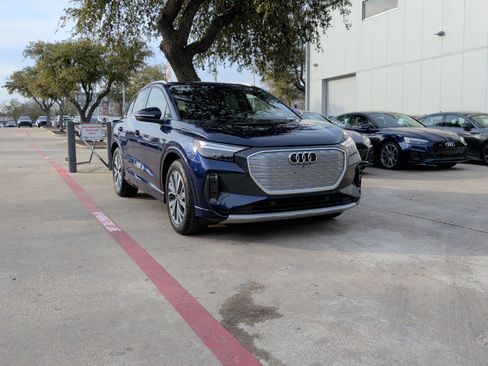 Certified 2023 Audi Q4 e-tron Premium Plus image 2