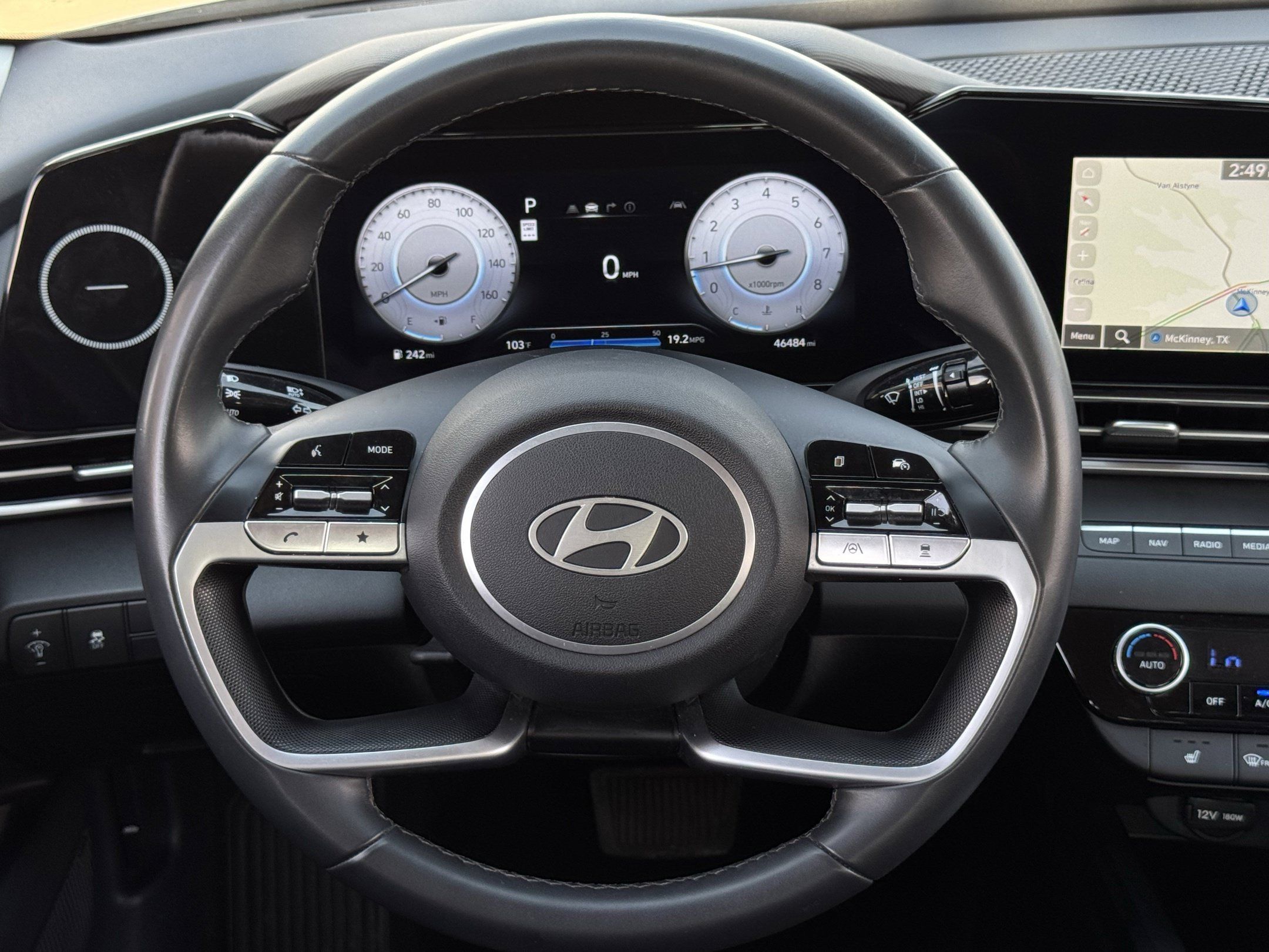 Used 2025 Hyundai Elantra Limited FWD image 14
