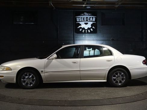Used 2005 Buick Le Sabre Limited w/ Celebration Edition Package FWD image 2
