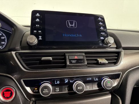 Used 2019 Honda Accord Sport image 19