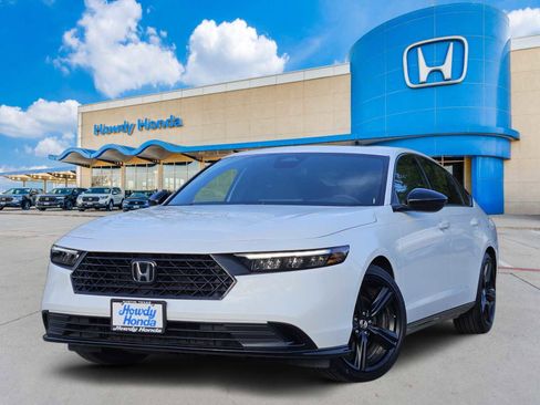 Used 2025 Honda Accord Sport image 1