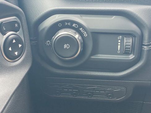 Used 2024 Jeep Wrangler Unlimited Rubicon 392 image 18