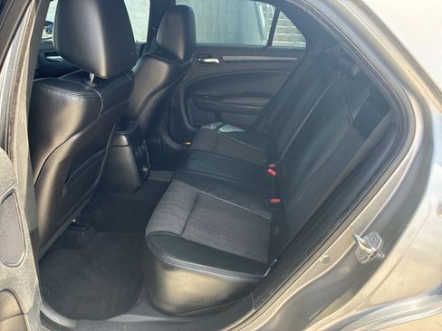 Used 2013 Chrysler 300 S AWD/4WD image 15
