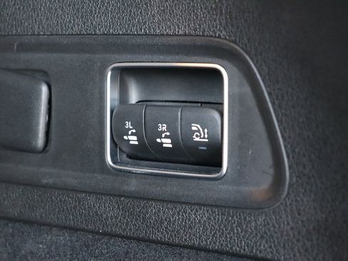 Used 2021 Mercedes-Benz GLS 580 4MATIC image 47