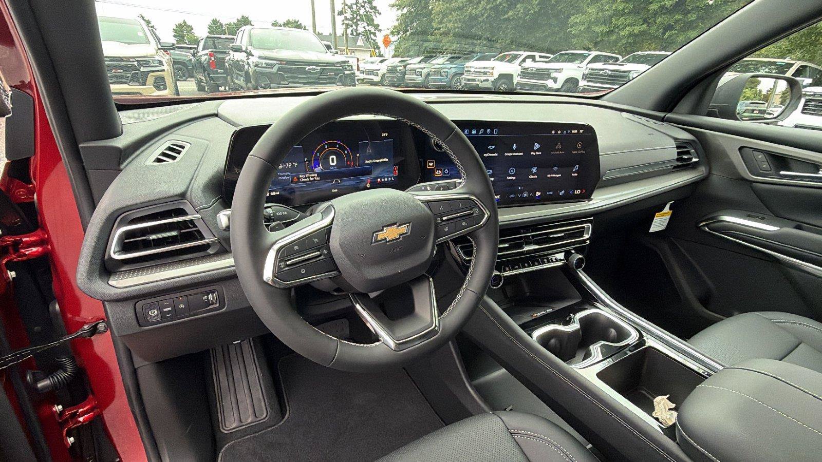 New 2027 Chevrolet Traverse LT FWD image 3
