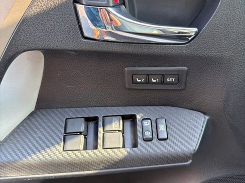 Used 2014 Toyota RAV4 Limited AWD/4WD image 12