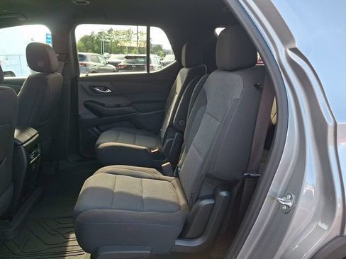 Certified 2024 Chevrolet Traverse LT w/ Midnight/Sport Edition AWD/4WD image 10