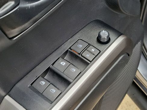 Used 2022 Toyota Tacoma SR5 RWD image 22