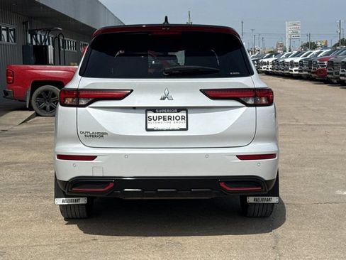 Used 2024 Mitsubishi Outlander SE AWD/4WD image 4