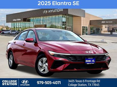 Used 2025 Hyundai Elantra SE