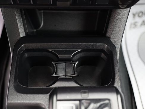 Used 2022 Toyota Tacoma SR image 26