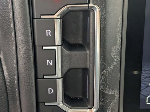 Certified 2024 GMC Yukon XL Denali AWD/4WD image 25