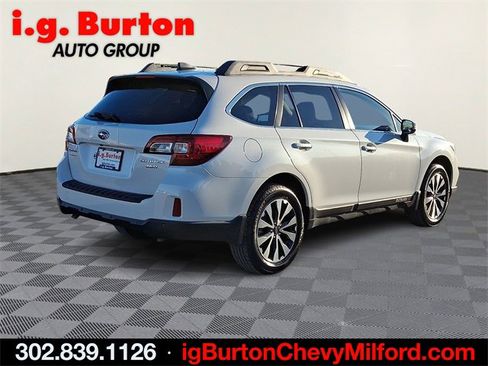 Used 2017 Subaru Outback 3.6R Limited image 6