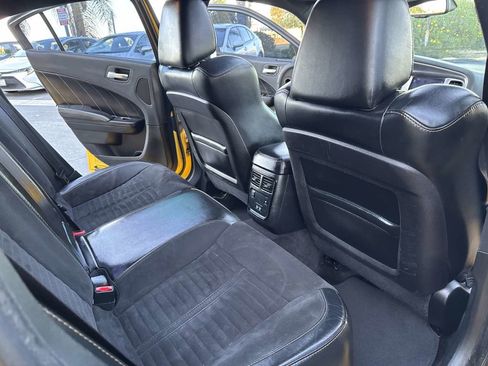 Used 2017 Dodge Charger R/T image 23