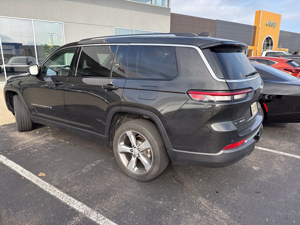 Used 2022 Jeep Grand Cherokee L Limited AWD/4WD image 5