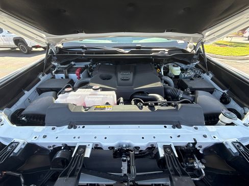 New 2026 Toyota Tundra SR5 image 7