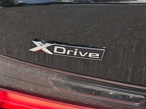 Used 2023 BMW 330i xDrive Sedan w/ Premium Package AWD/4WD image 27