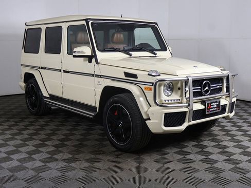 Used 2016 Mercedes-Benz G 63 AMG 4MATIC image 2