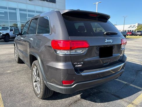 Certified 2018 Jeep Grand Cherokee Limited AWD/4WD image 4