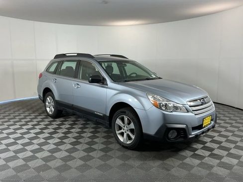 Used 2014 Subaru Outback 2.5i w/ Alloy Wheel Package AWD/4WD image 3