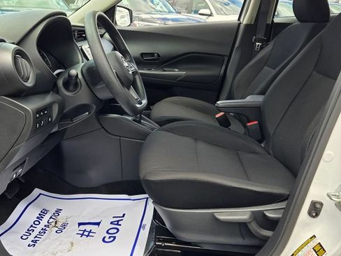 Used 2025 Nissan Kicks Play S FWD image 5