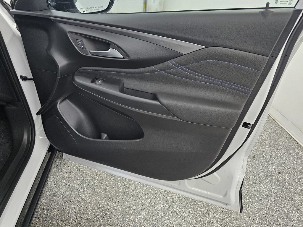 New 2026 Buick Envista Sport Touring w/ Convenience I Package FWD image 24