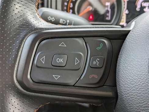 Used 2024 Jeep Gladiator Mojave w/ Convenience Group image 27