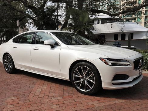 Used 2019 Volvo S90 T5 Momentum image 13
