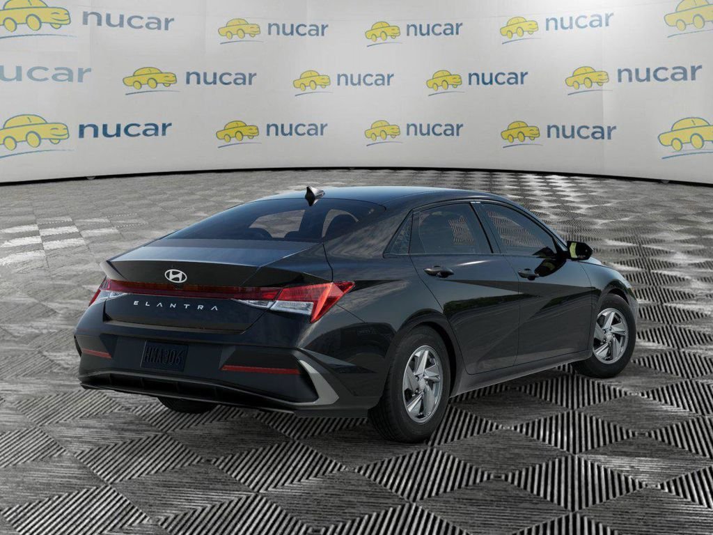 New 2026 Hyundai Elantra SE FWD image 4