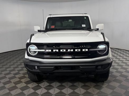 Used 2025 Ford Bronco Outer Banks AWD/4WD image 3