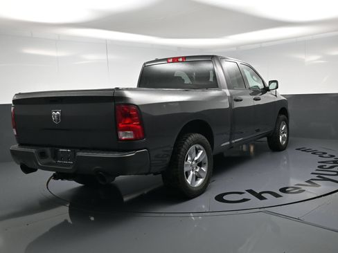 Used 2016 RAM 1500 Express AWD/4WD image 9