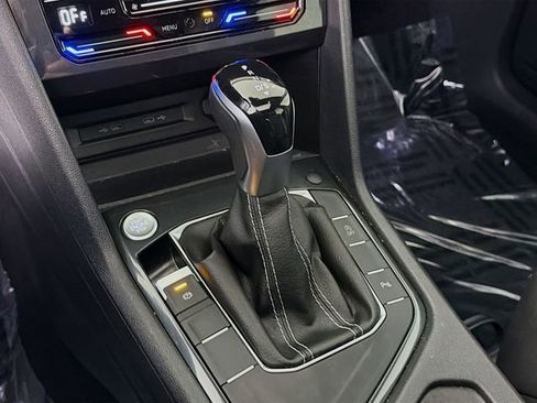 Used 2023 Volkswagen Tiguan SE R-Line image 18