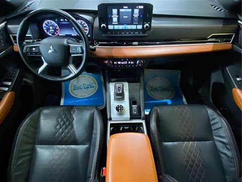 Used 2022 Mitsubishi Outlander SEL image 18