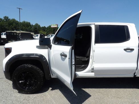 Used 2024 GMC Sierra 1500 Pro w/ Pro Value Package AWD/4WD image 13