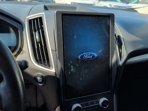 Used 2024 Ford Edge SEL AWD/4WD image 7