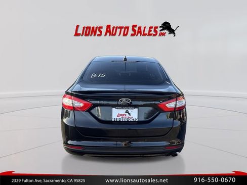 Used 2016 Ford Fusion SE FWD image 6