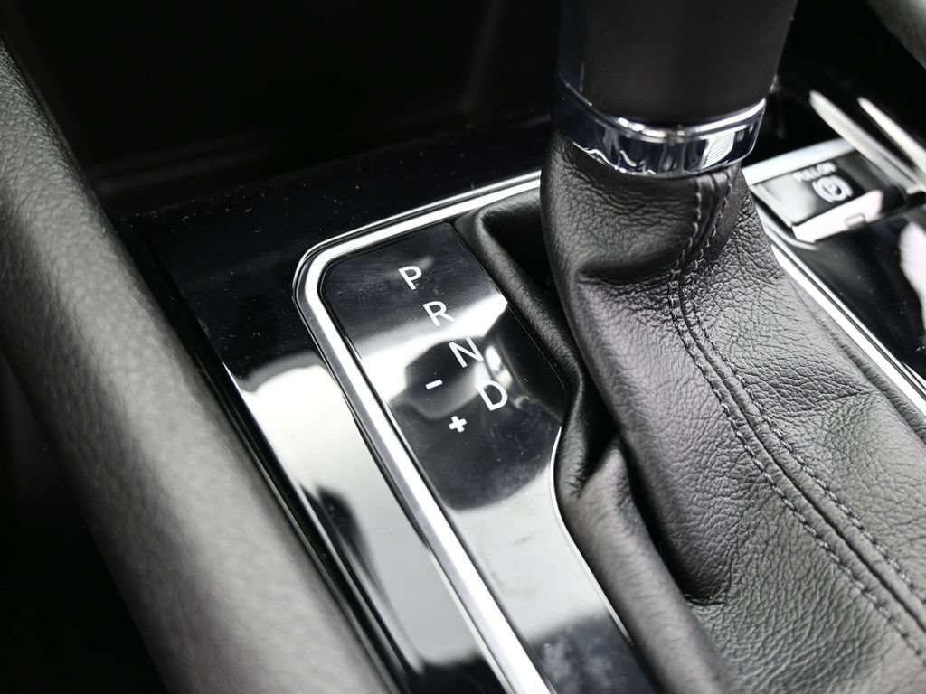 New 2026 Jeep Compass Latitude AWD/4WD image 18