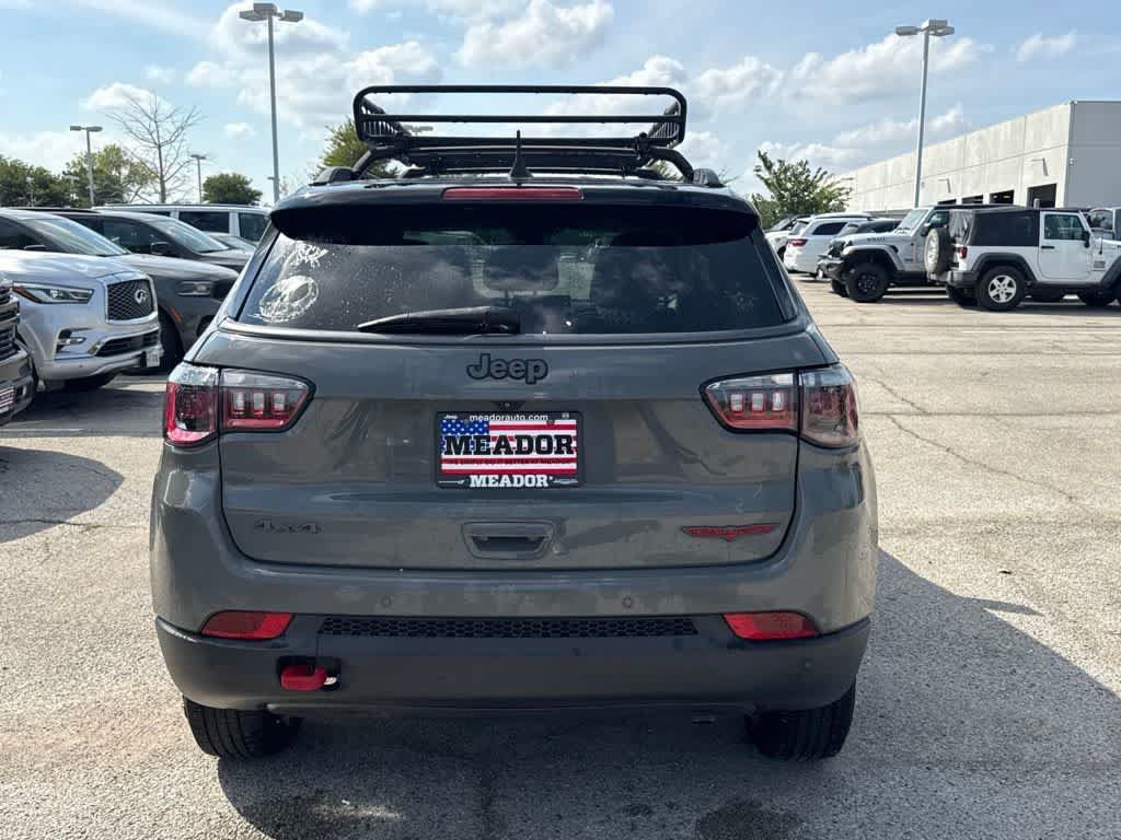 Used 2022 Jeep Compass Trailhawk AWD/4WD image 4