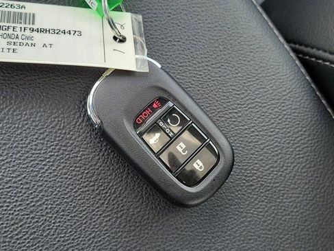Used 2024 Honda Civic Touring image 29