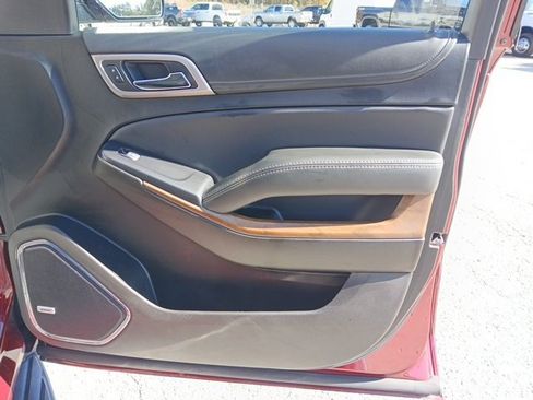 Used 2020 GMC Yukon XL Denali image 47