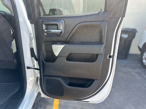 Used 2019 Chevrolet Silverado 1500 LT RWD image 23