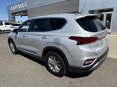 Used 2019 Hyundai Santa Fe SE FWD image 3