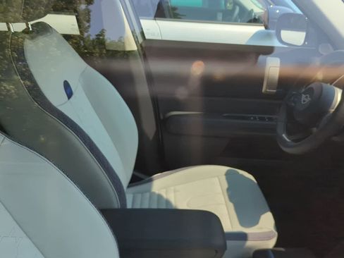 Certified 2025 MINI Cooper Countryman S w/ Comfort Package Max image 8