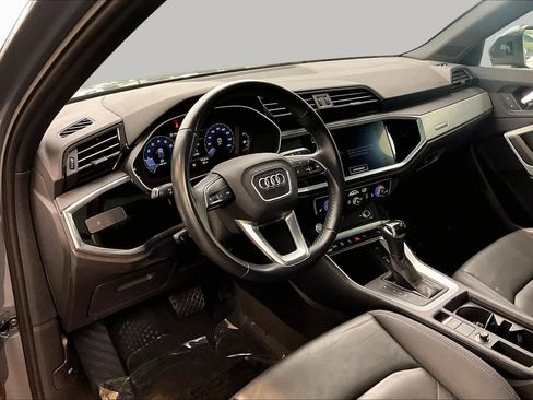 Used 2020 Audi Q3 2.0T Premium w/ Convenience Package AWD/4WD image 18