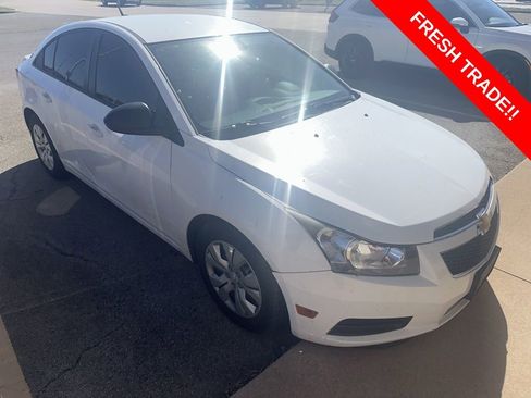 Used 2013 Chevrolet Cruze LS image 1